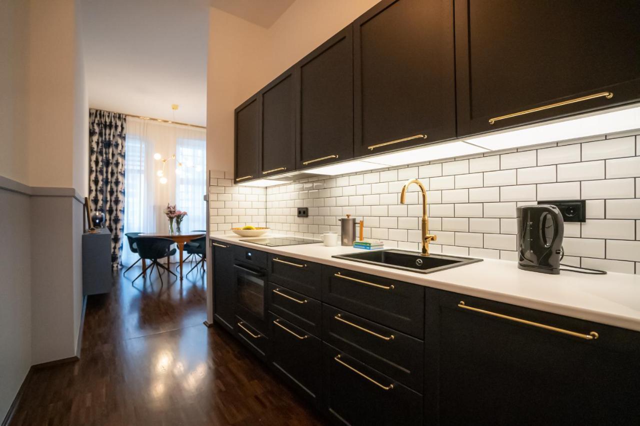Designer Loft-Ferienwohnung Im Zentrum Mit Tiefgaragen-Parkplatz, Waschmaschine Und Privatterrasse Лайпциг Екстериор снимка