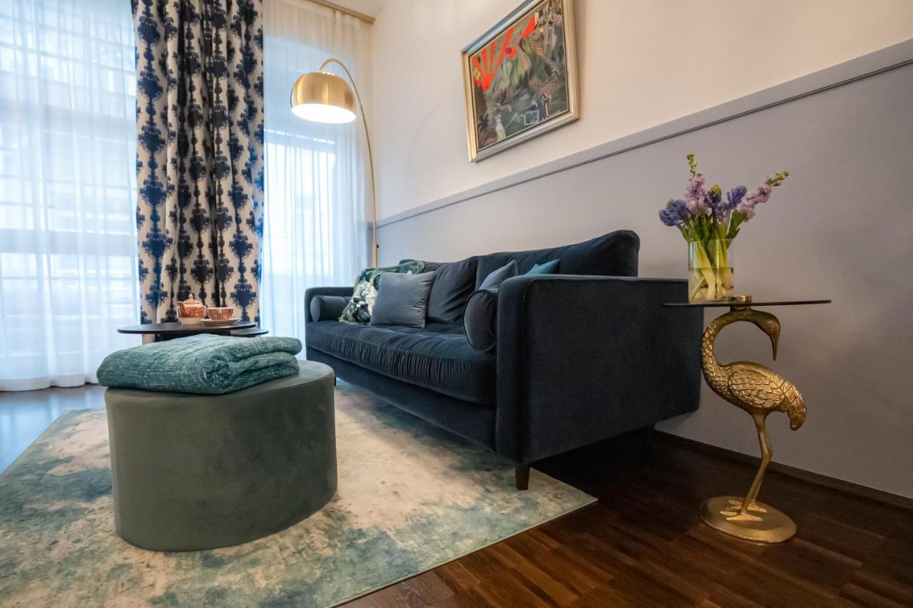 Designer Loft-Ferienwohnung Im Zentrum Mit Tiefgaragen-Parkplatz, Waschmaschine Und Privatterrasse Лайпциг Екстериор снимка
